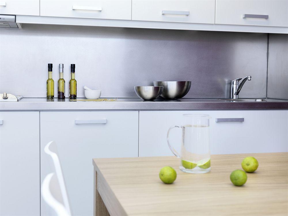 Hotel Residencia Melon District Marina Barcelona Zewnętrze zdjęcie